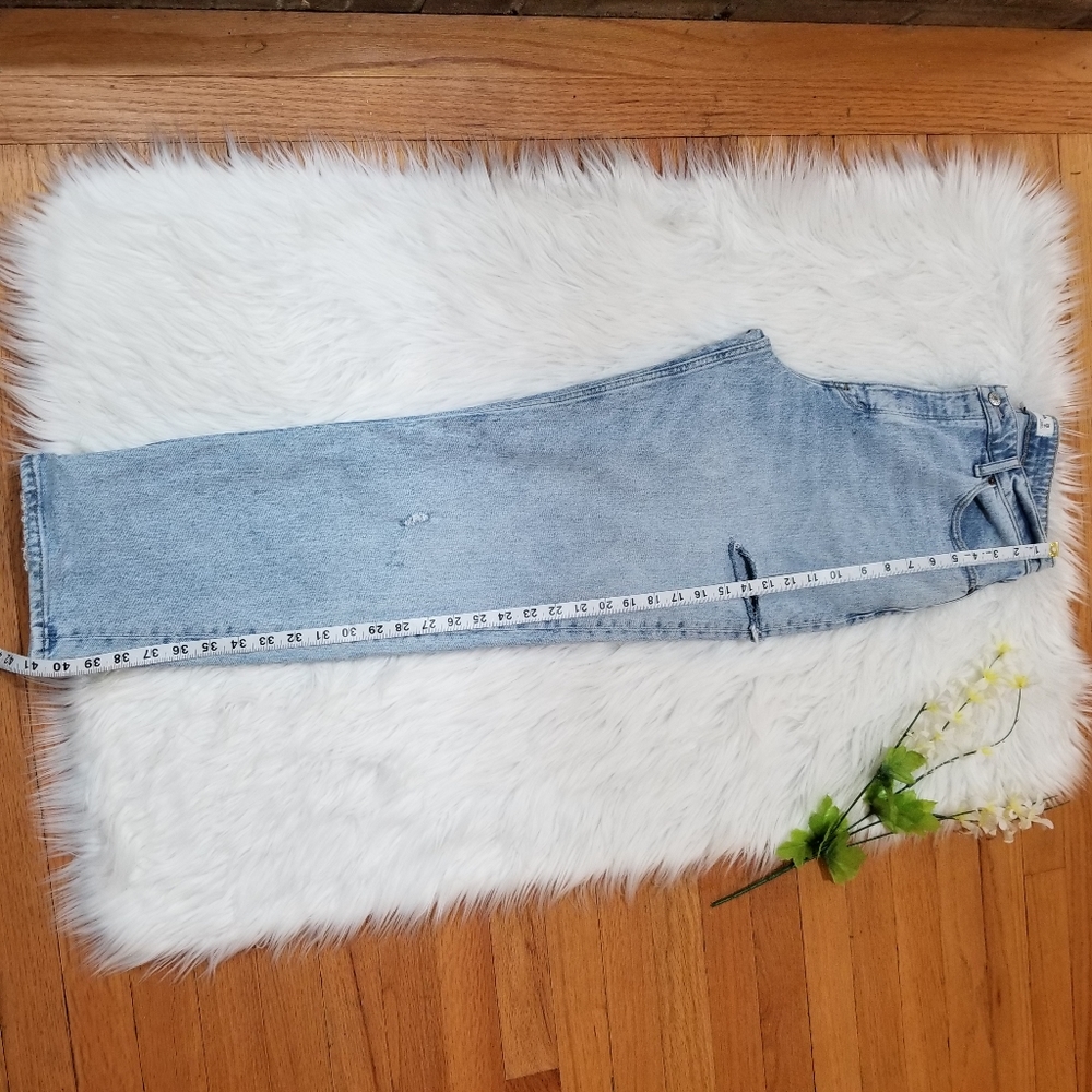 Abercrombie And Fitch Curve Love The Dad High Rise Light Blue Jeans SIZE 29/8R - Picture 13 of 16